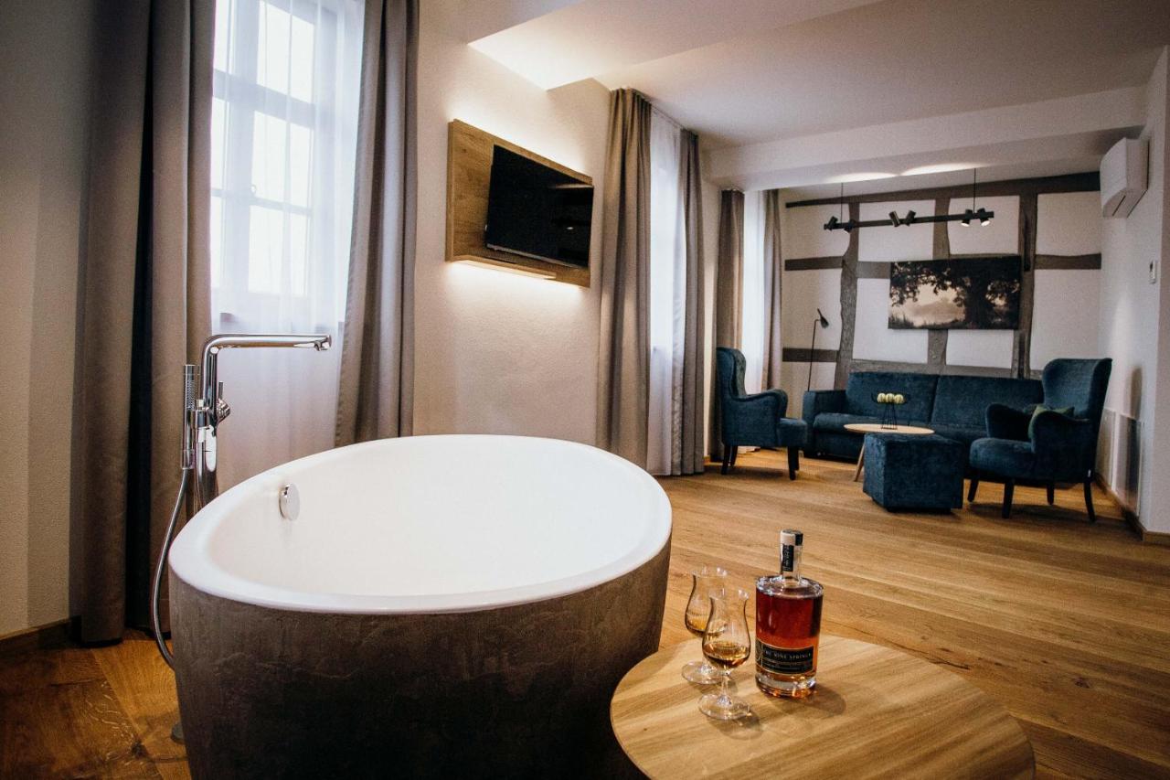 Burghotel Scharfenstein 워비스 외부 사진