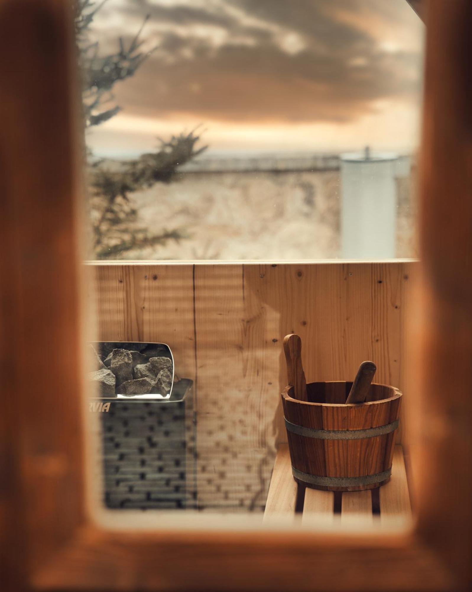 Burghotel Scharfenstein 워비스 외부 사진